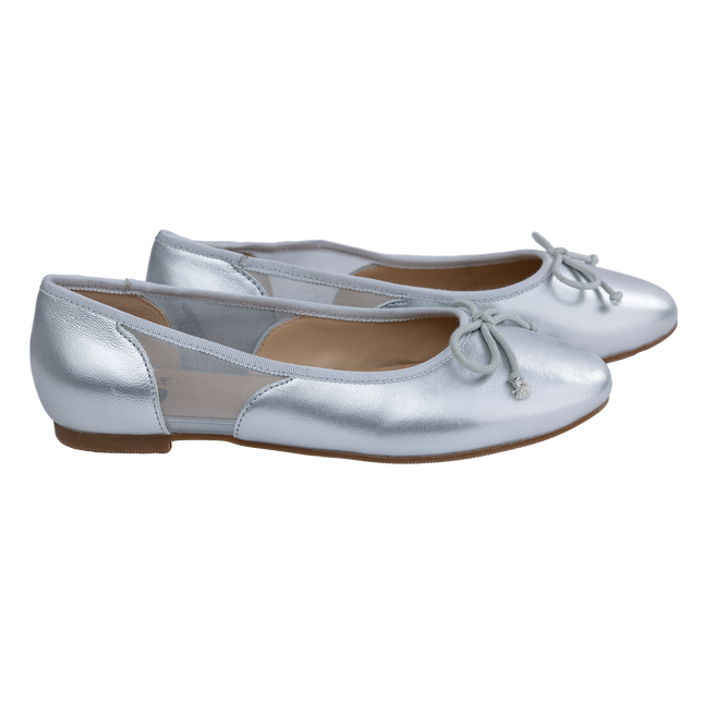 S208 - Silver Leather Flats