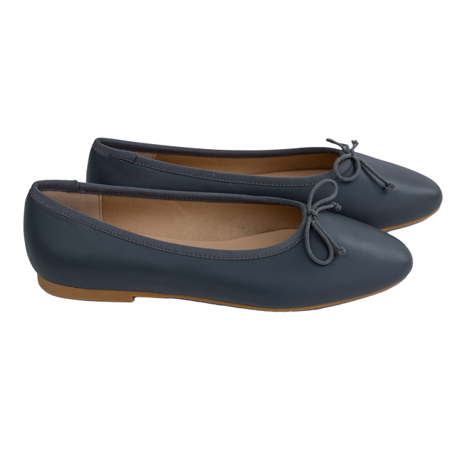 S301 - Grey Leather Flats