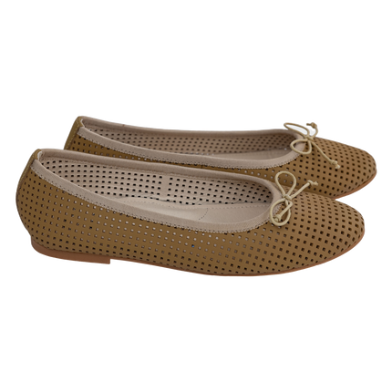 S307 - Beige Nubuk Flats