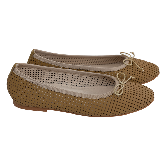 S307 - Beige Nubuk Flats