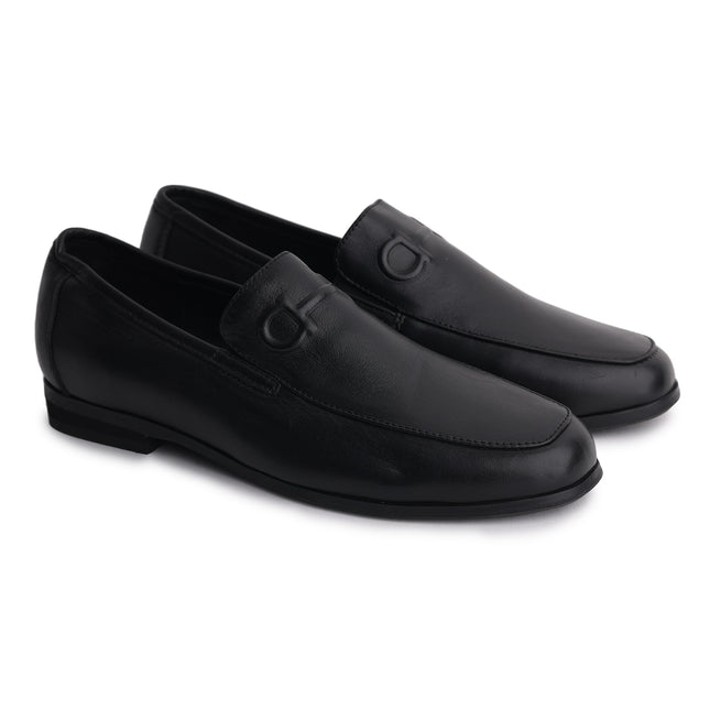 W410 - Black Leather Step-in