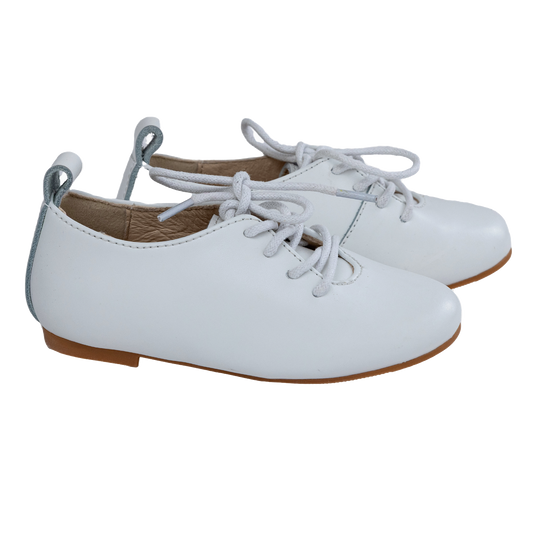 602 - White Leather Lace Shoe