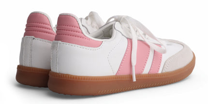 901 - White Leather/Suede Laced Sneaker