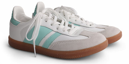 902 - White Leather/Suede Laced Sneaker