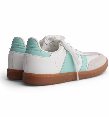 902 - White Leather/Suede Laced Sneaker