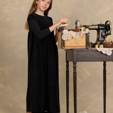 E30- Black Velour V-Neck Maxi Jumper